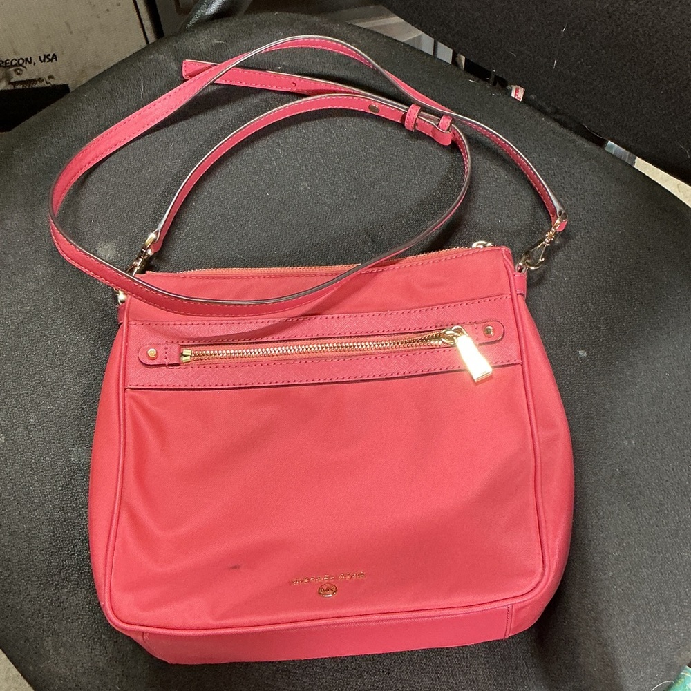 Michael Kors Jet Set Charm Large Nylon Crossbody